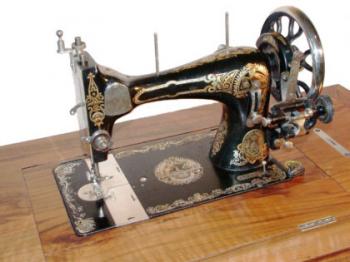 Schwingschiff- Nähmaschine, Seriennummer 870593