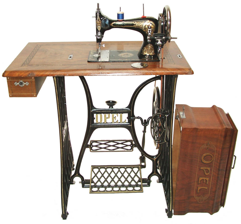 Maschine komplett restauriert, Schublade nachgebaut.