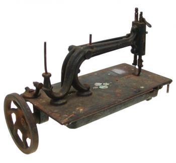 Nähmaschinenoberteil Opel "Sophia" Baujahr 1878.